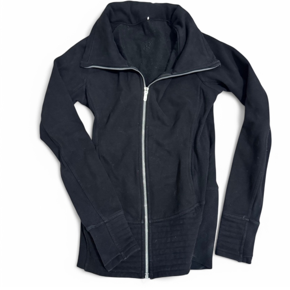 Lululemon black Radiant Jacket